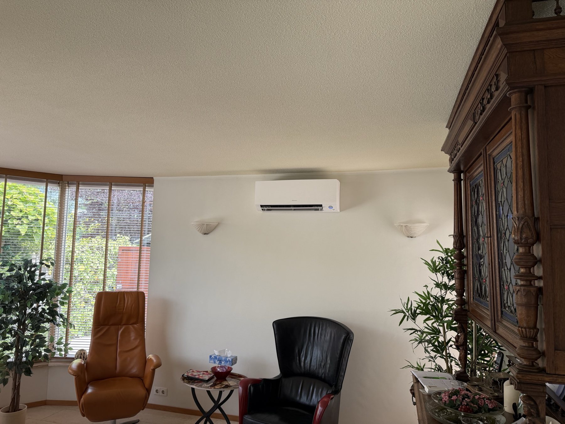 Echte installatie van Bommel Klimaat Service in een woonkamer